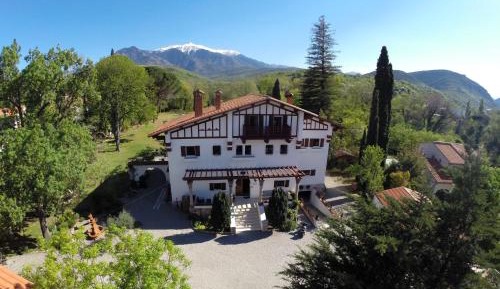 Deluxe Double Room with Mountain View