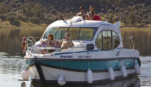 Boat (2 Adults + 2 Children)