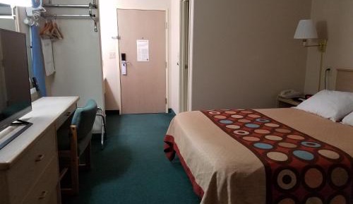 Standard Queen Room
