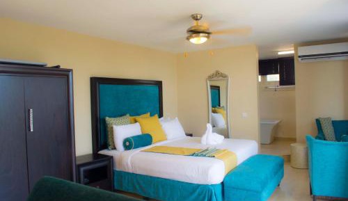 Classic King Room with Sea View - Non-Smoking