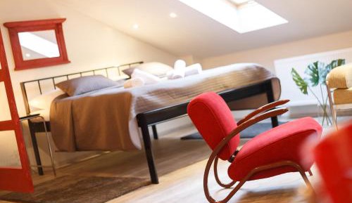 Deluxe Apartment