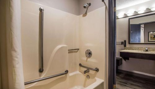 King Room - Disability Access/Non-Smoking
