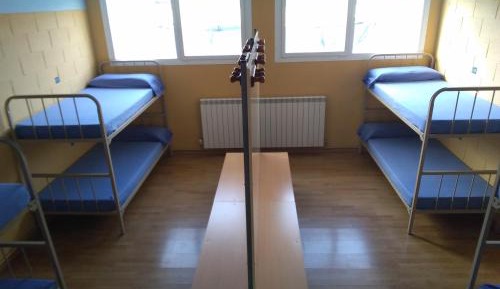 Bed in 8-Bed Mixed Dormitory Room