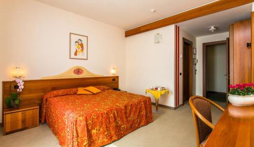 Classic Double or Twin Room