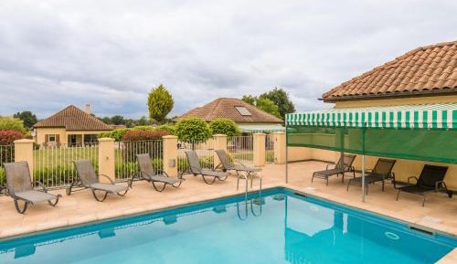 Four-Bedroom Holiday Home