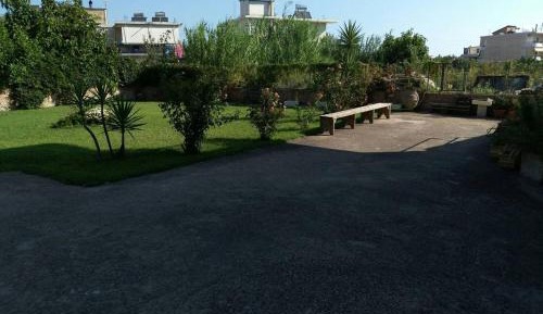Apartment with Garden View