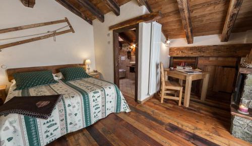Double or Twin Room with Balcony