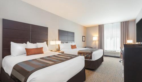 One-Bedroom Queen Suite with Two Queen Beds - Non-Smoking
