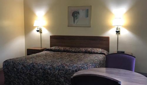 King Room - Non-Smoking