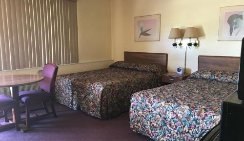 Queen Room - Non-Smoking