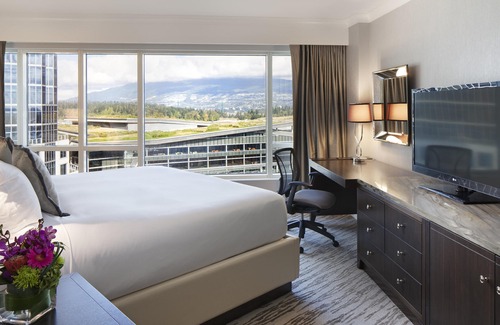 Coal Harbour Hotel | Fairmont Waterfront