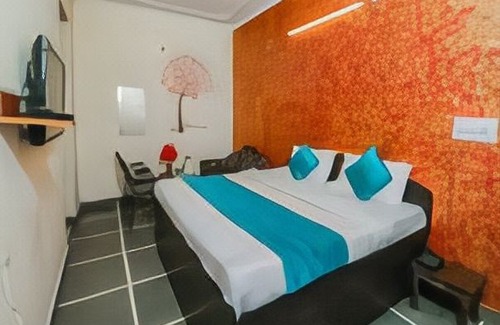 Sector 45 Hotel | Hotel Golden Plaza