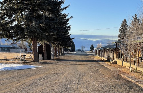 Eagle Nest Hotel | Eagle Nest Fly Shack and Lodge