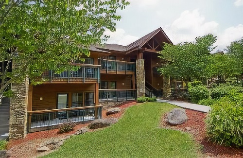 Pittman Center Hotel | Bent Creek Golf Village by Diamond Resorts