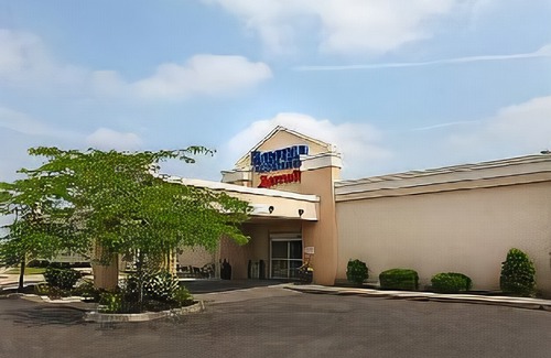 Cannifton Hotel | Fairfield Inn & Suites by Marriott Belleville