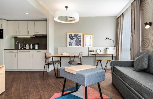 Suresnes Hotel | Aparthotel Adagio Paris Suresnes Longchamp