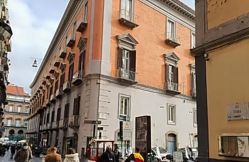 Quartieri Spagnoli Hotel | Inside Chiaia Rooms