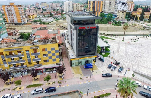 Mbrostar-Urë Hotel | Hotel Fieri