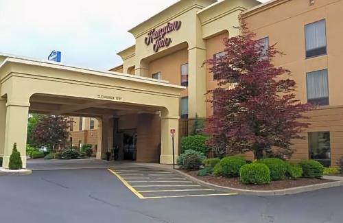 Cortland Hotel | Hampton Inn Cortland