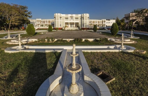 Himatnagar Hotel | Dowlat Villas Palace