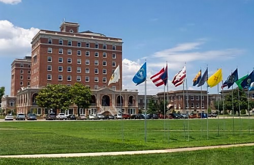 Coliseum Central Hotel | Hampton Inn Hampton-Newport News