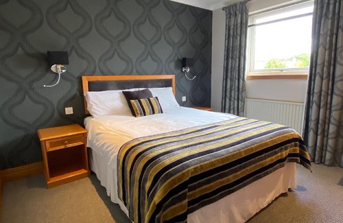 Ellon Hotel | New Inn Hotel
