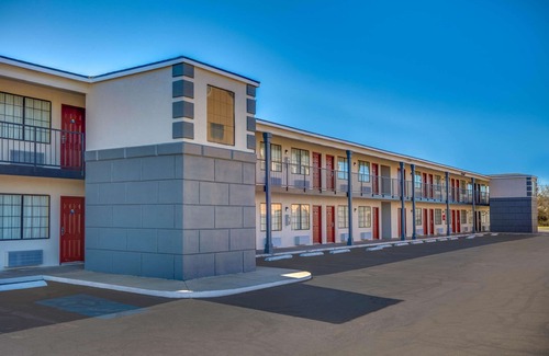 Bellmead Hotel | Days Inn by Wyndham Waco