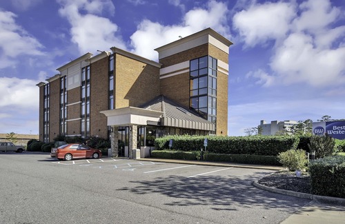 Coliseum Central Hotel | Best Western Hampton Coliseum Inn