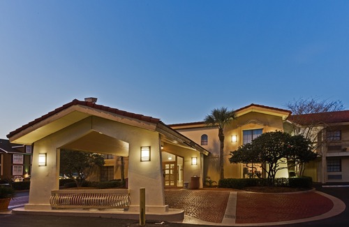 Doctors Inlet Hotel | Baymont by Wyndham Jacksonville Orange Park