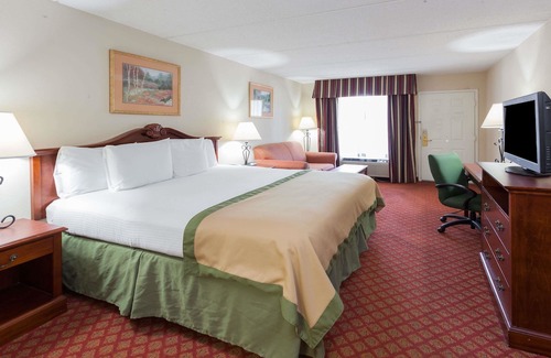 Covington Hotel | Baymont by Wyndham Covington