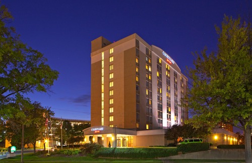 West End Hotel | Courtyard by Marriott Alexandria Pentagon South