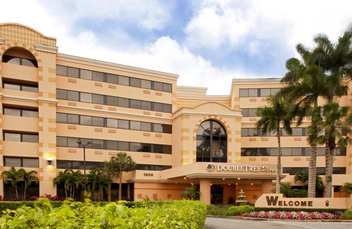West Palm Beach Hotel | DoubleTree by Hilton West Palm Beach Airport
