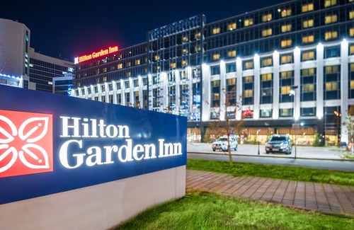 Nur-Sultan Hotel | Hilton Garden Inn Astana