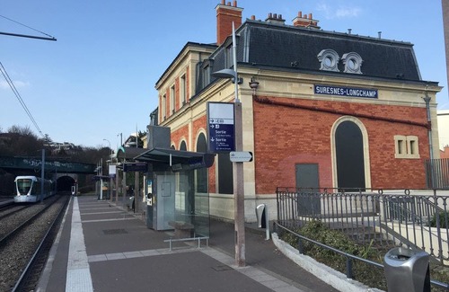 Suresnes Hotel | Premiere Classe Paris Ouest Pont de Suresnes