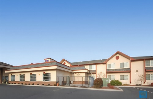 Ephrata Hotel | Best Western Rama Inn