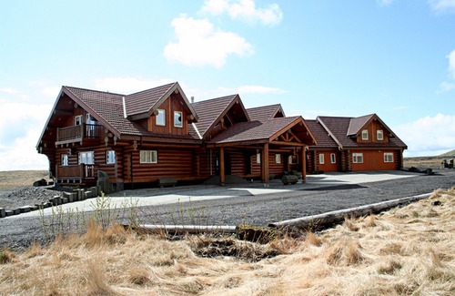 Eyvindarholar Hotel | Welcome Lambafell