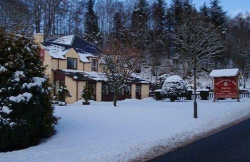 Roybridge Hotel | The Stronlossit Inn