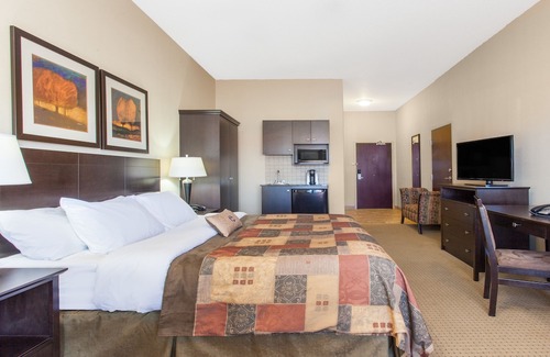 Westlock Hotel | Ramada by Wyndham Westlock