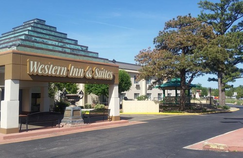 Enid Hotel | Western Inn and Suites