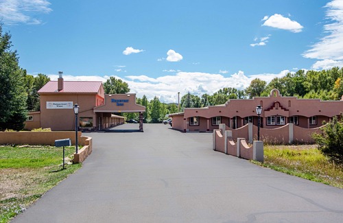 Gunnison Hotel | Rodeway Inn Gunnison