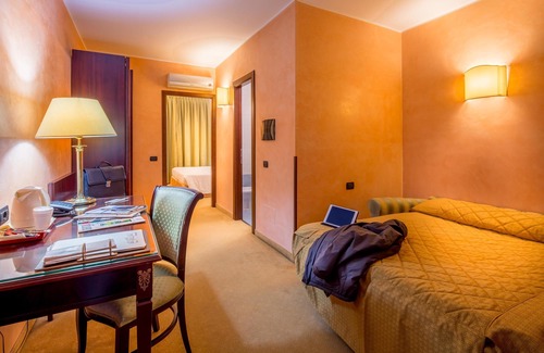 Cardano al Campo Hotel | Best Western Cavalieri Della Corona