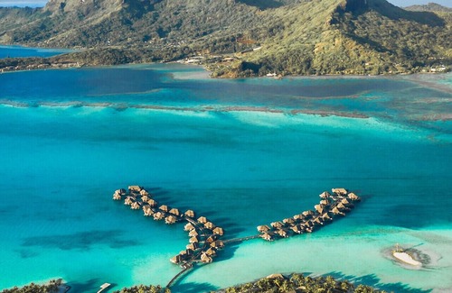 Bora Bora Hotel | Four Seasons Resort Bora Bora