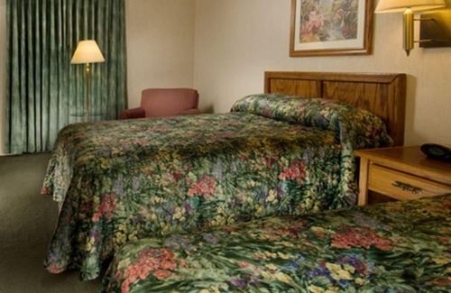 Fenton Hotel | Pear Tree Inn St. Louis Fenton