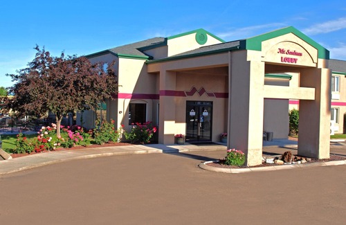 Meridian Hotel | Quality Inn & Suites