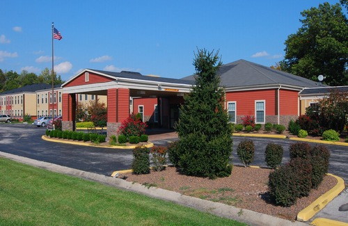 Corydon Hotel | Clarion Pointe Corydon