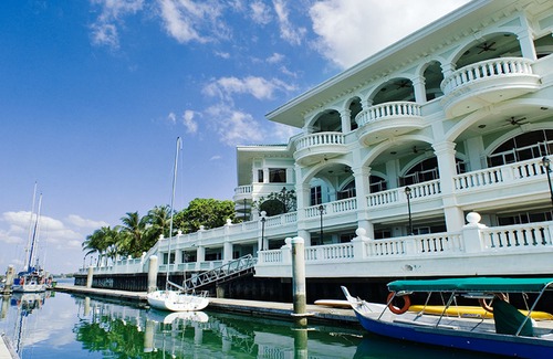 Si Rusa Hotel | Avillion Admiral Cove