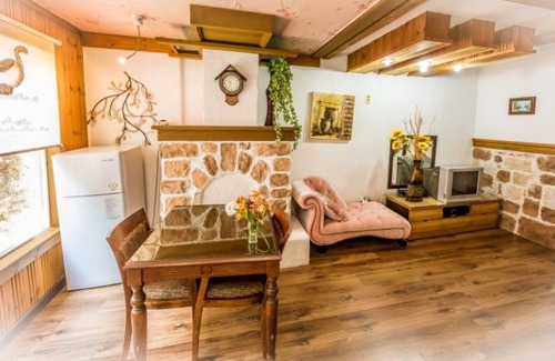 Kkotchi Hotel | Taean (Anmyeondo) Dream Island Pension