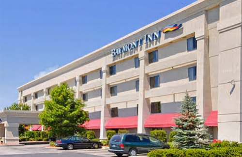 Flint Hotel | Baymont by Wyndham Flint