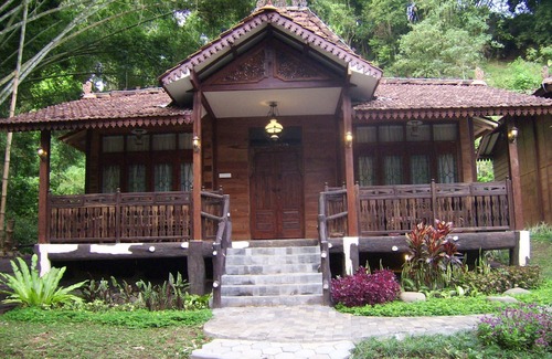 Ambarawa Hotel | Green Valley Resort Bandungan