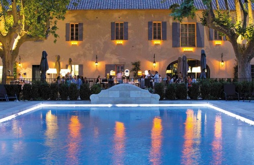 Les Baux-de-Provence Hotel | Domaine de Manville